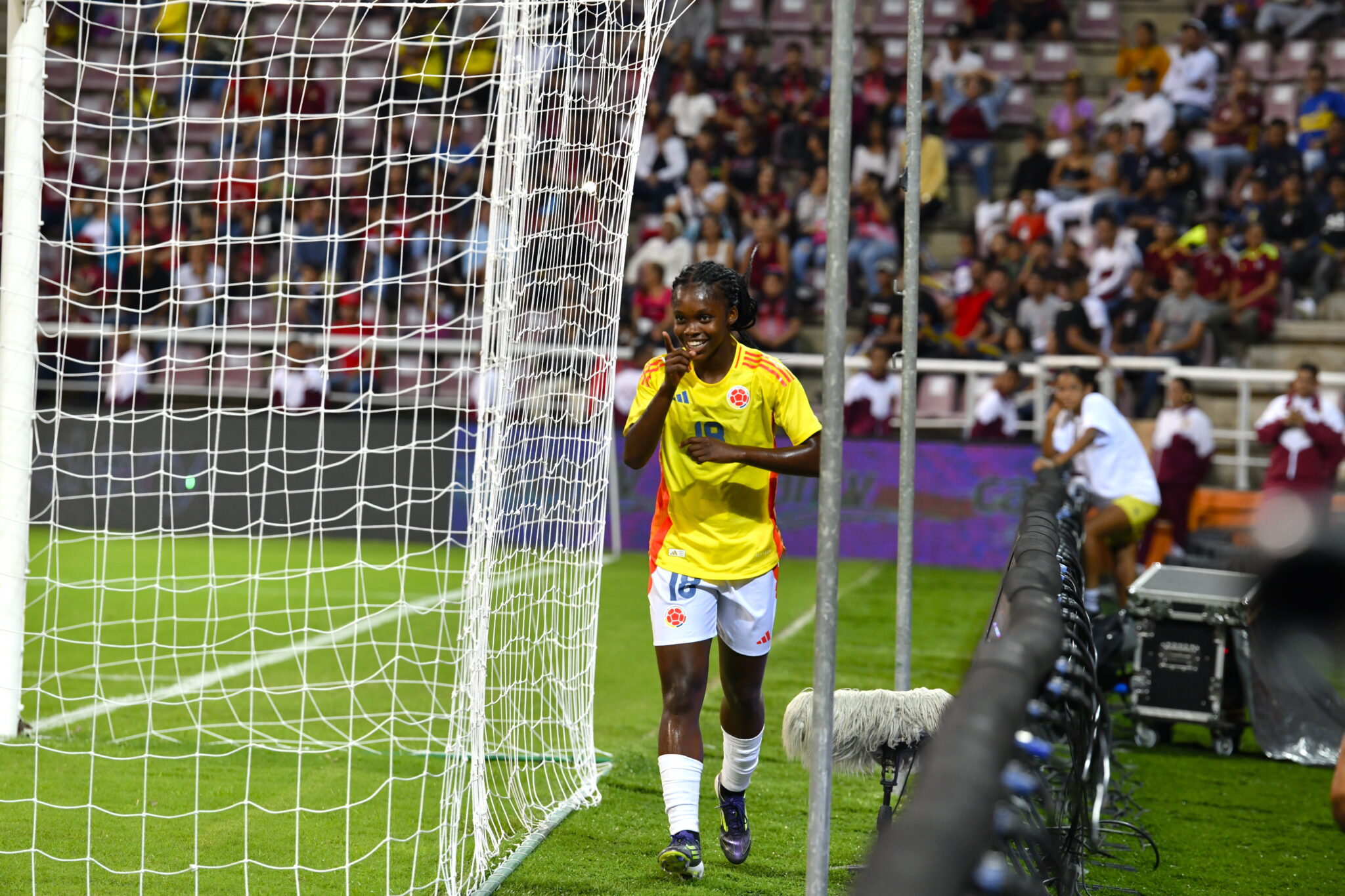 Confirmadas las listas oficiales de los equipos femeninos para los