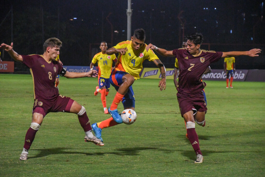 Empate en el último partido del año